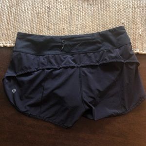 Lululemon Speed Up Shorts 2.5”